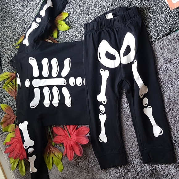 👶H&M skeleton cotton 2 piece night suit